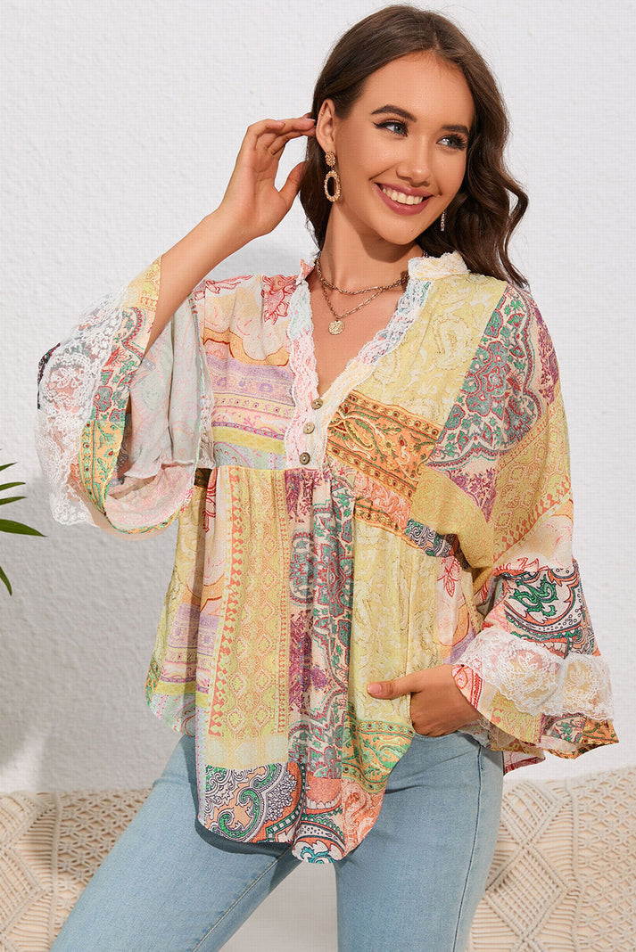 Zensi | Bunte Boho-Bluse mit Vintage-Muster und Spitze