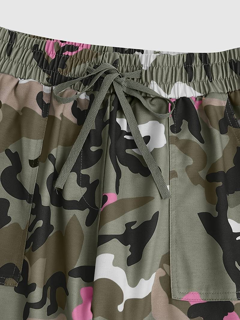 Zara - Cargohose mit Camouflage-Muster und Kordelzug