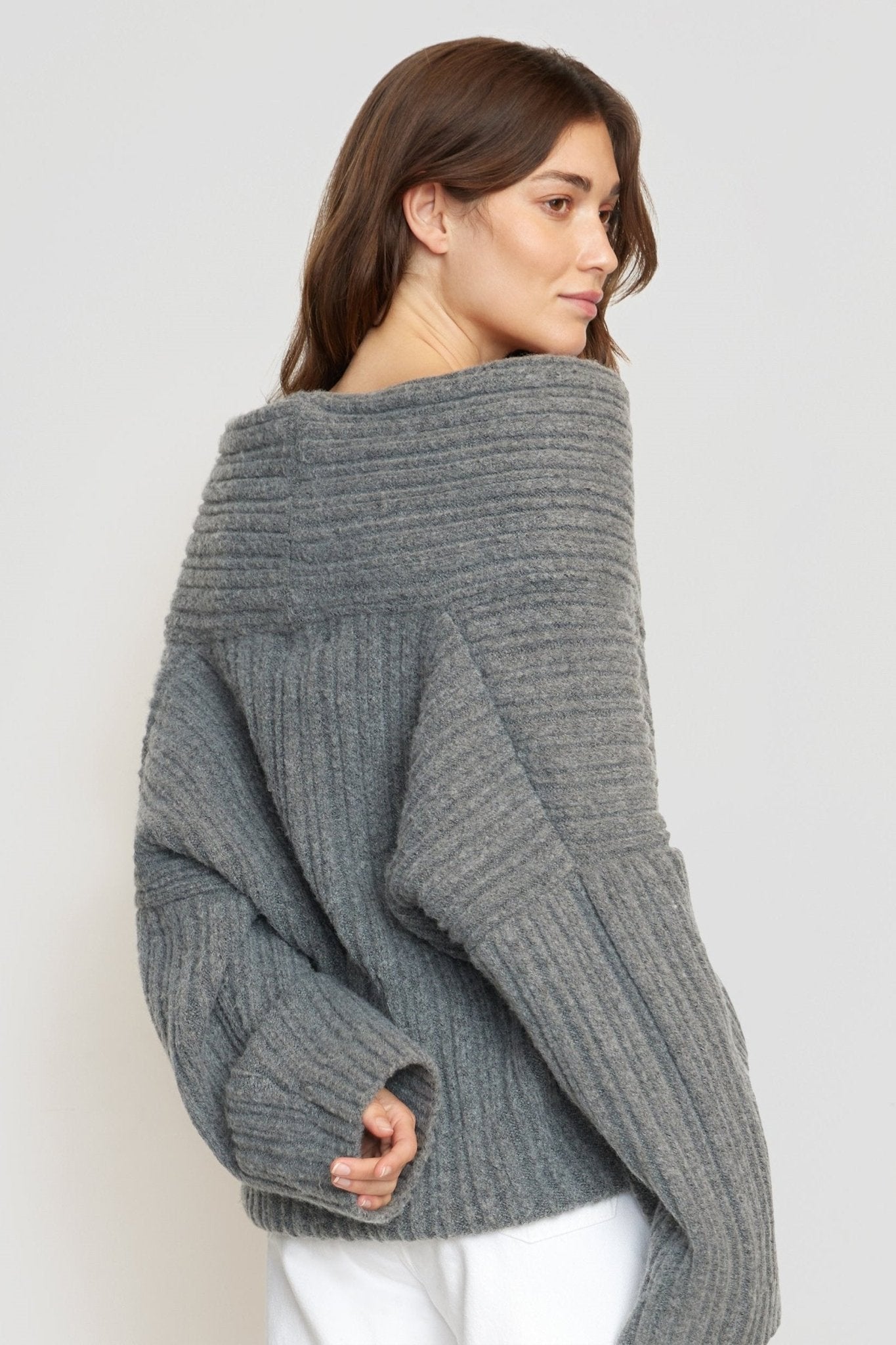 Adaly Pullover mit asymmetrischem Stil