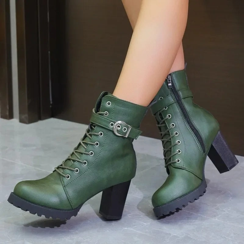 Zoey | Chunky Heeled Boots mit Reißverschluss, Schnürung und Schnalle