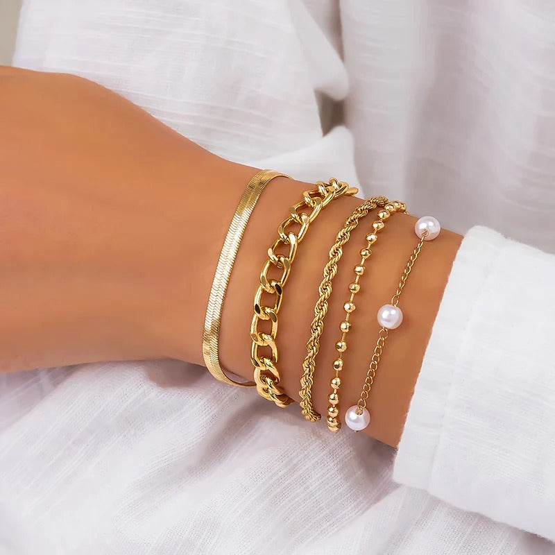 Ziva - Goldfarbenes Vintage-Armband mit Perle